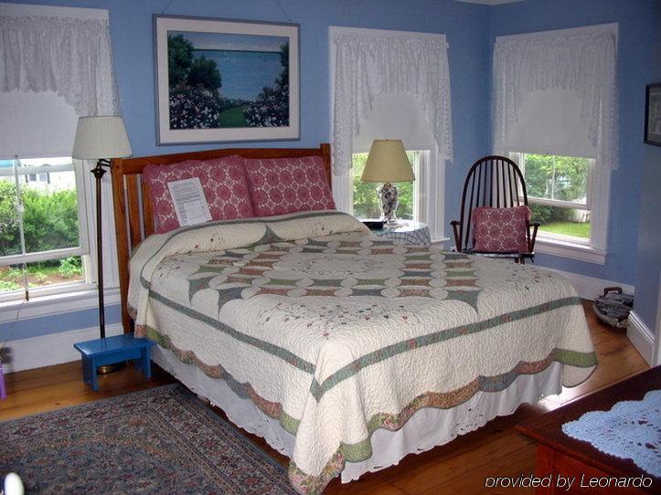 Black Lantern B&B Topsham Room photo