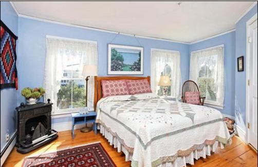 Black Lantern B&B Topsham Room photo